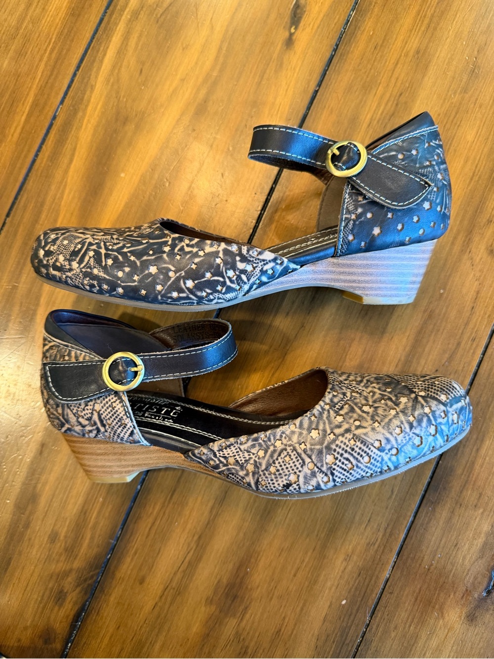 L’Artiste Spring Step Koraline Mary Jane Low Wedge Leather Shoes Size 6.5/7